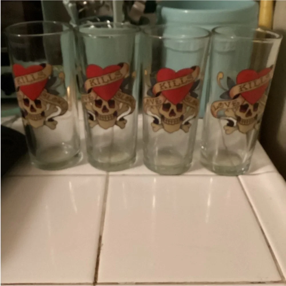Ed Hardy Set of Drinking Glasses